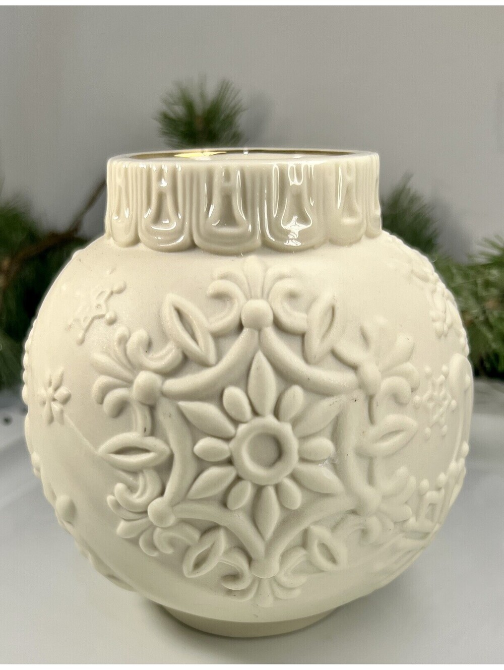 Vintage Lenox ornamental Glow Candle Holder Porcelain. Christmas Winter